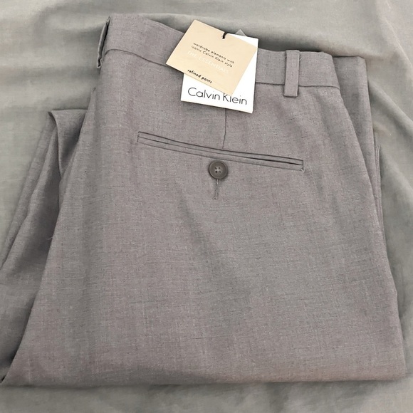BRAND NEW Unisex Calvin Klein The Essentials Refined Pants 31W x 29L - Picture 1 of 7